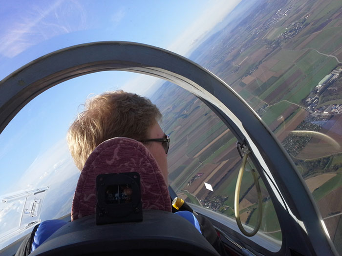 Motorflugzeug der Flugschule Völtendorf